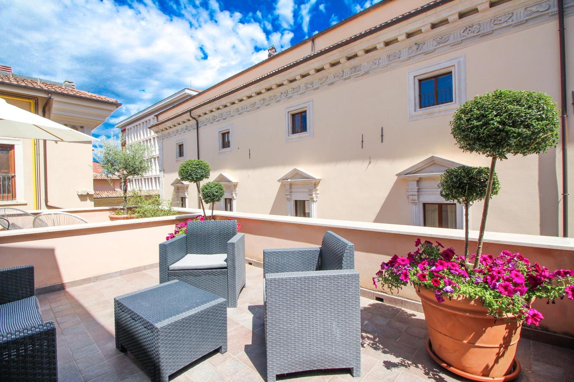 Al Maso In Centro B&B L'Aquila Bagian luar foto